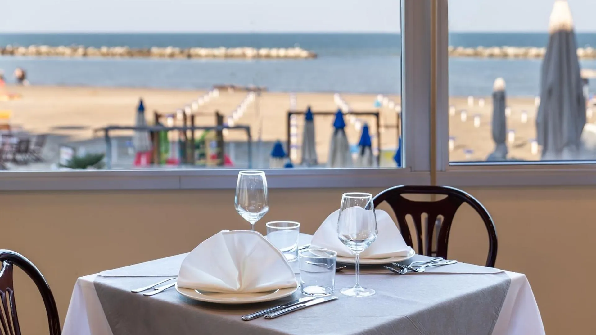Hotel Bamby E Delfino Gatteo a Mare